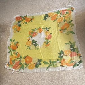 Women’s scarfs